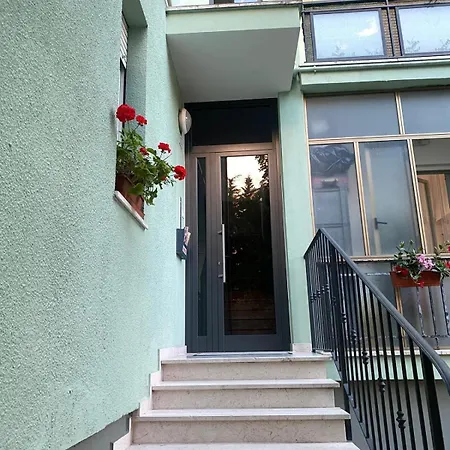 Apartment Da Iolanda - Casa Con Parcheggio, Vicino Al Centro - Max 6-8 Persone